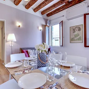 Botteri Palace By Wonderful Italy , Venice Italy